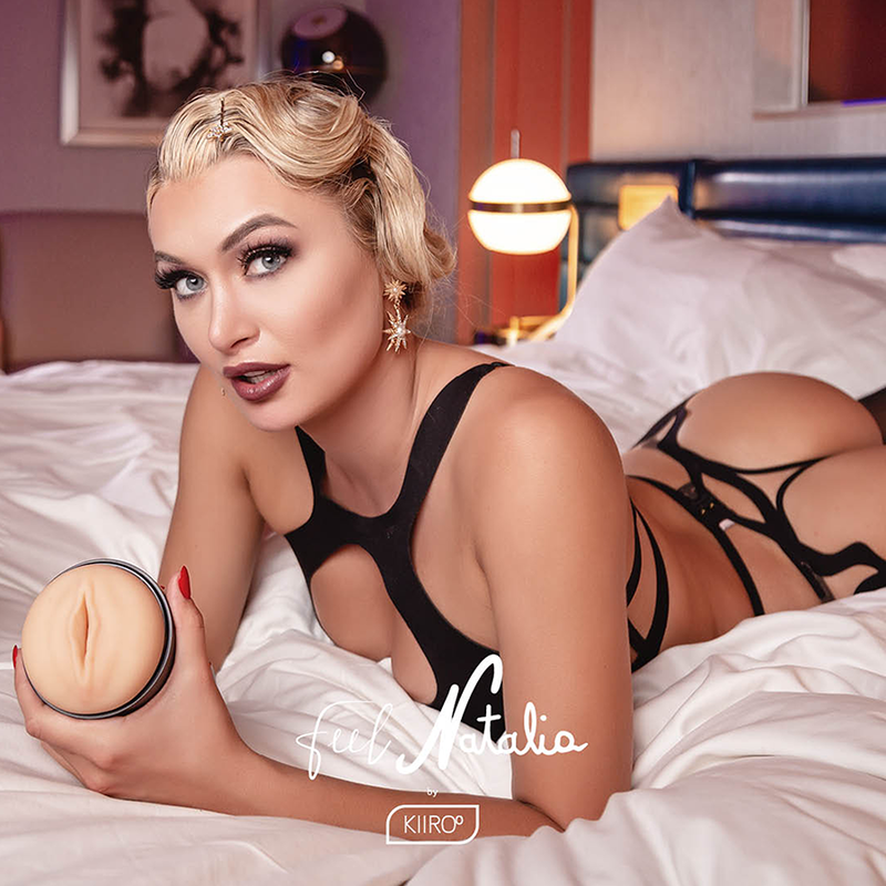 KIIROO - FEEL NATALIA STARR, masturbateur réaliste en forme de vagin